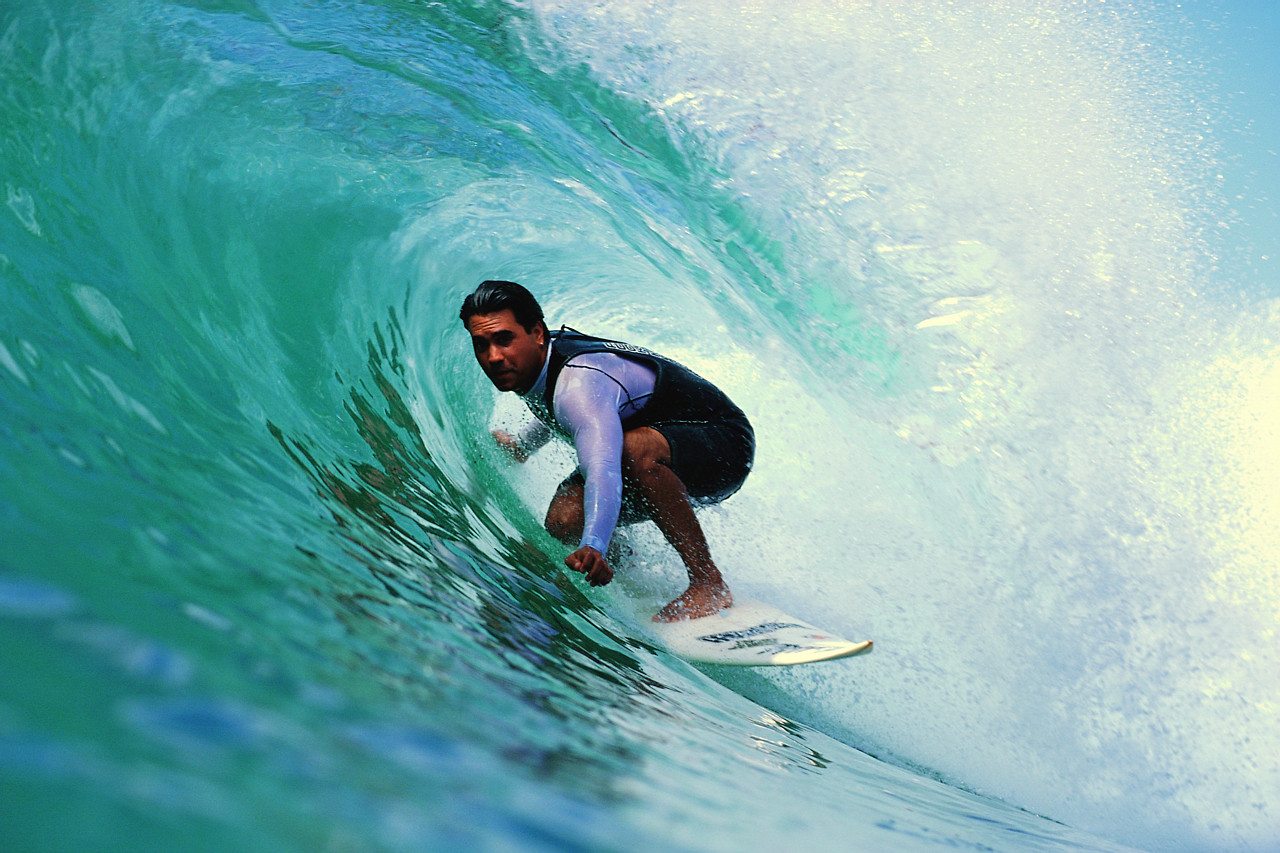 10 Epic Surf Spots in the U.S.