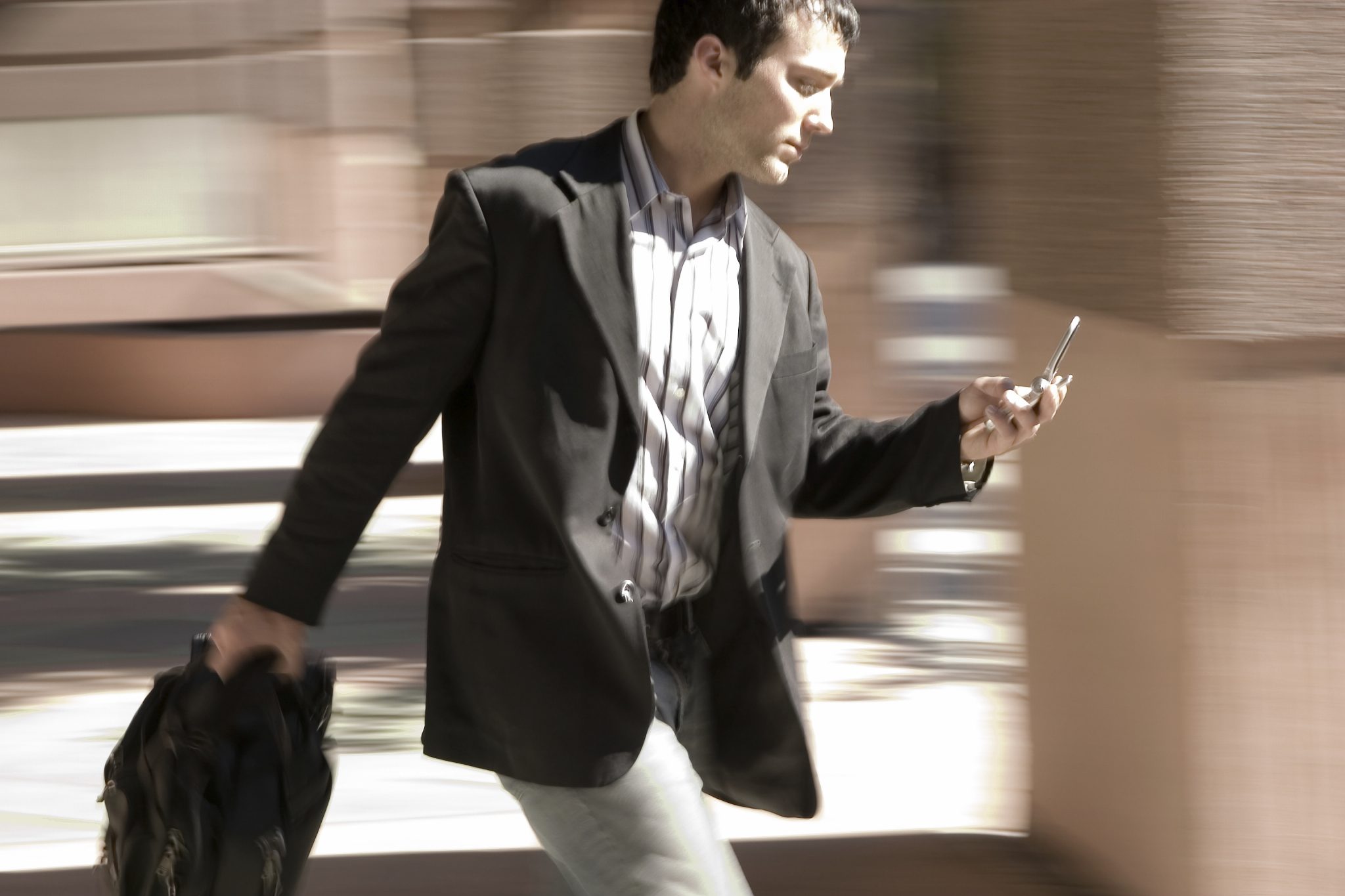 5 Best Apps for Business Travelers