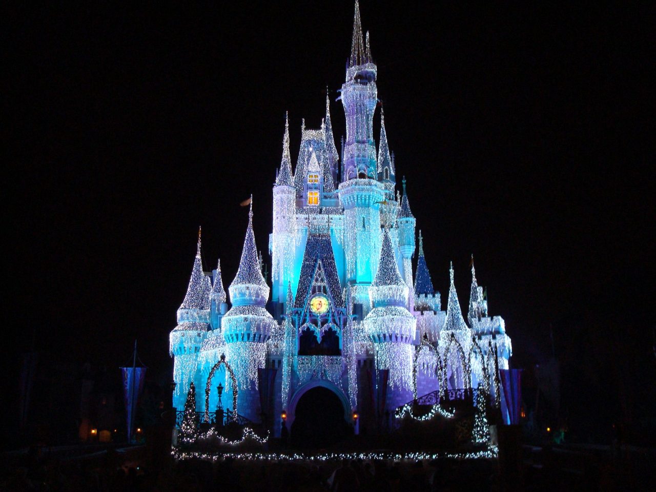 The 10 Best Apps to Help You Maximize the Disney Magic