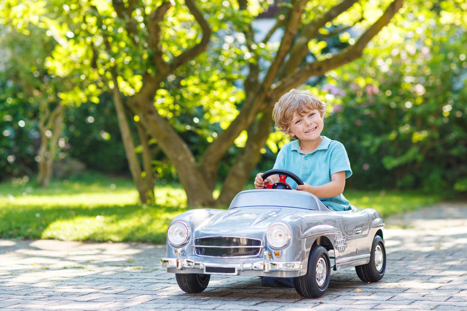 Prepare Your Kids for Traveling on Their Own