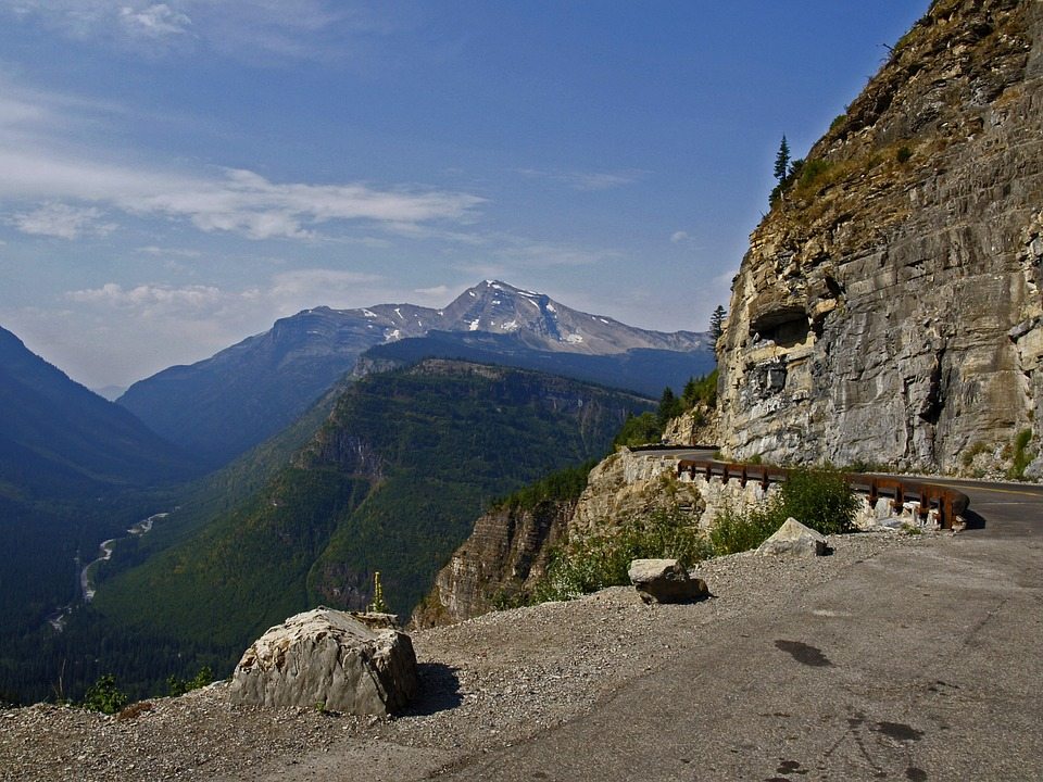 Travel Along the Going to the Sun Road