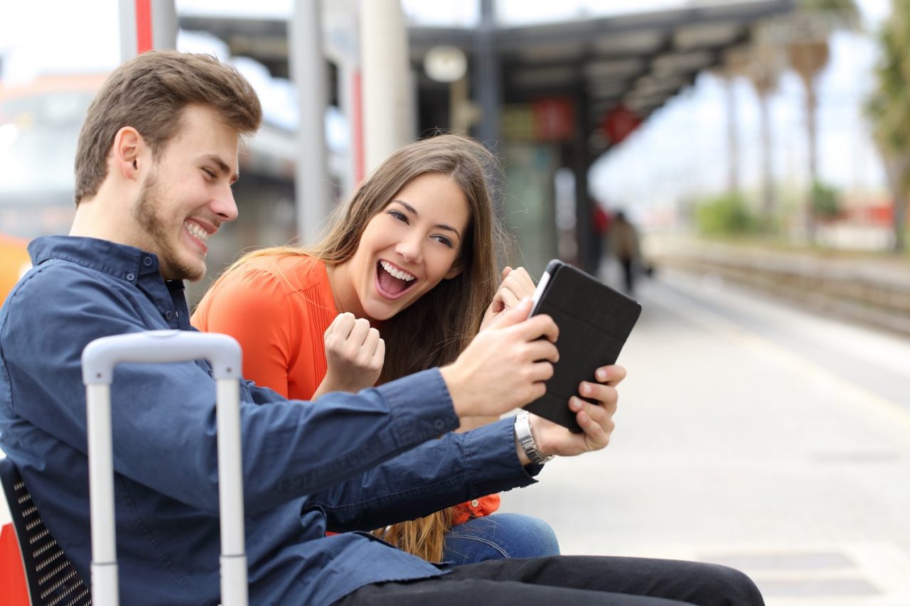 Tech to Help the Family Stick Together This Vacation
