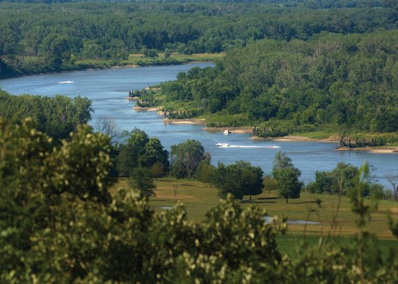 Drive the Lewis & Clark Scenic Byway